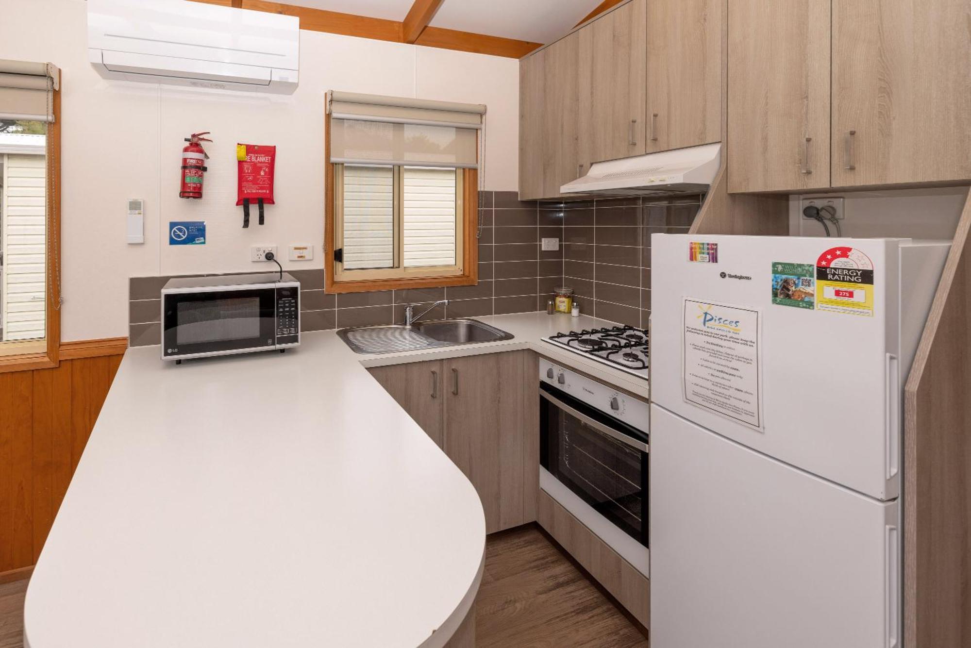 Big4 Apollo Bay Pisces Holiday Park ภายนอก รูปภาพ
