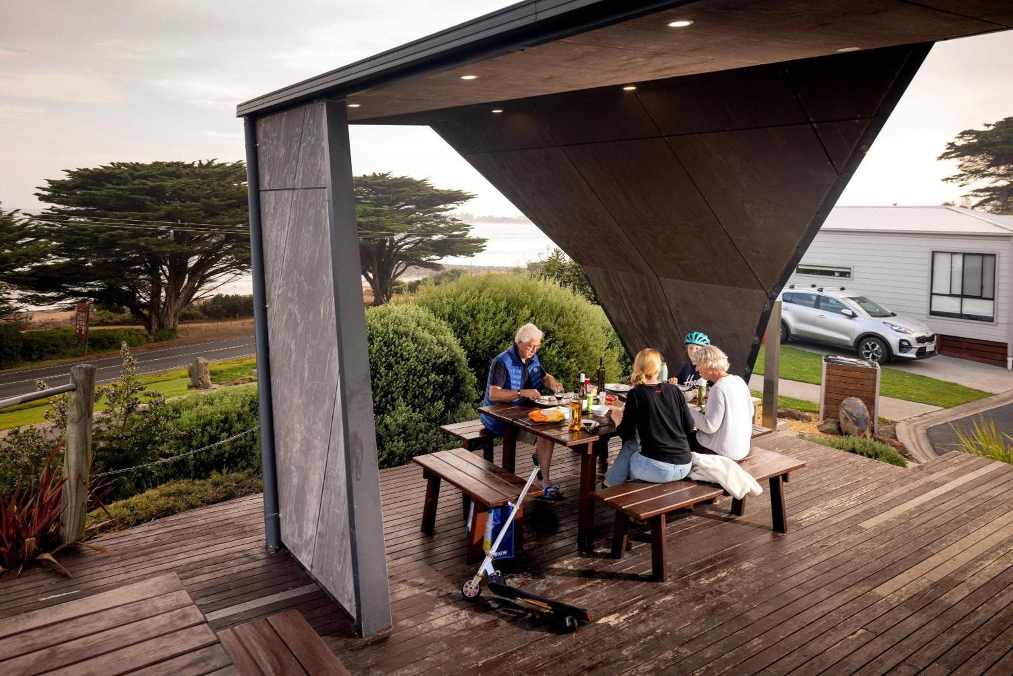 Big4 Apollo Bay Pisces Holiday Park ภายนอก รูปภาพ